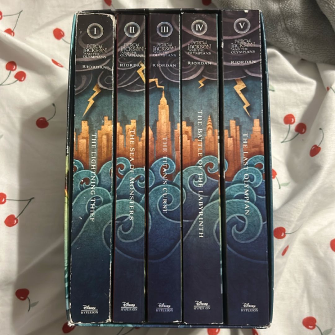 Percy Jackson and the Olympians 5 Book Paperback Boxed Set (new Covers W/poster)