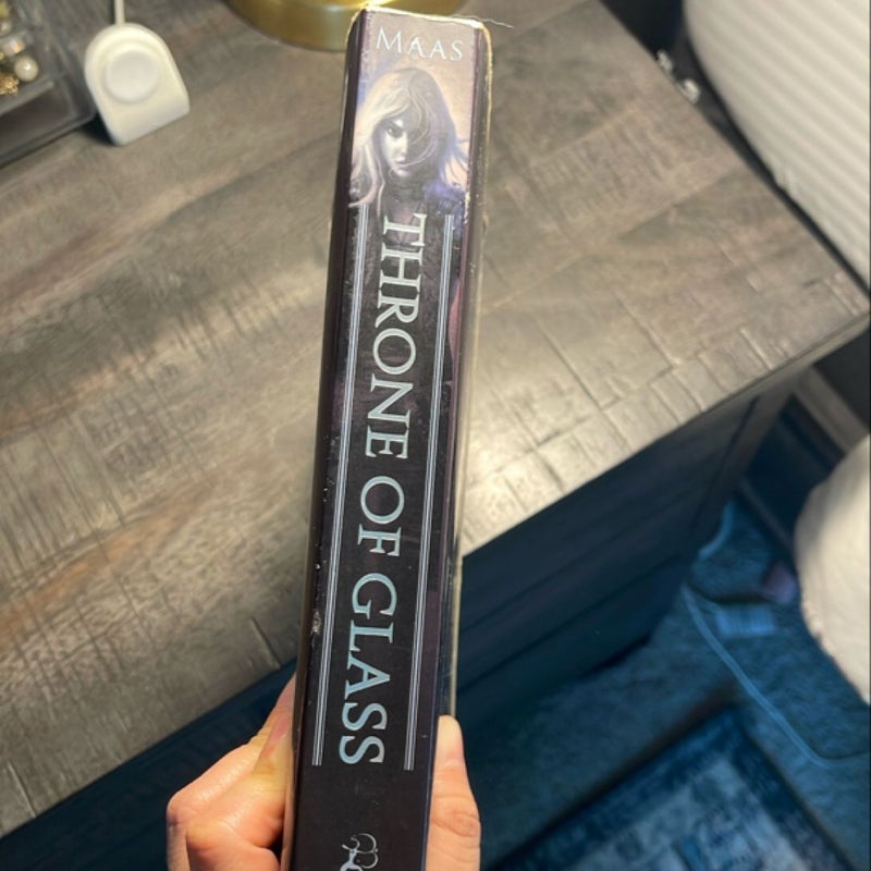 Throne of Glass OOP