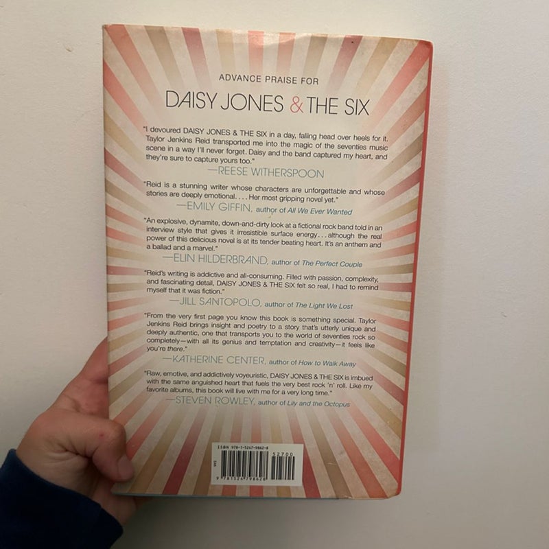 Daisy Jones and the Six *TRUE FIRST EDITION*