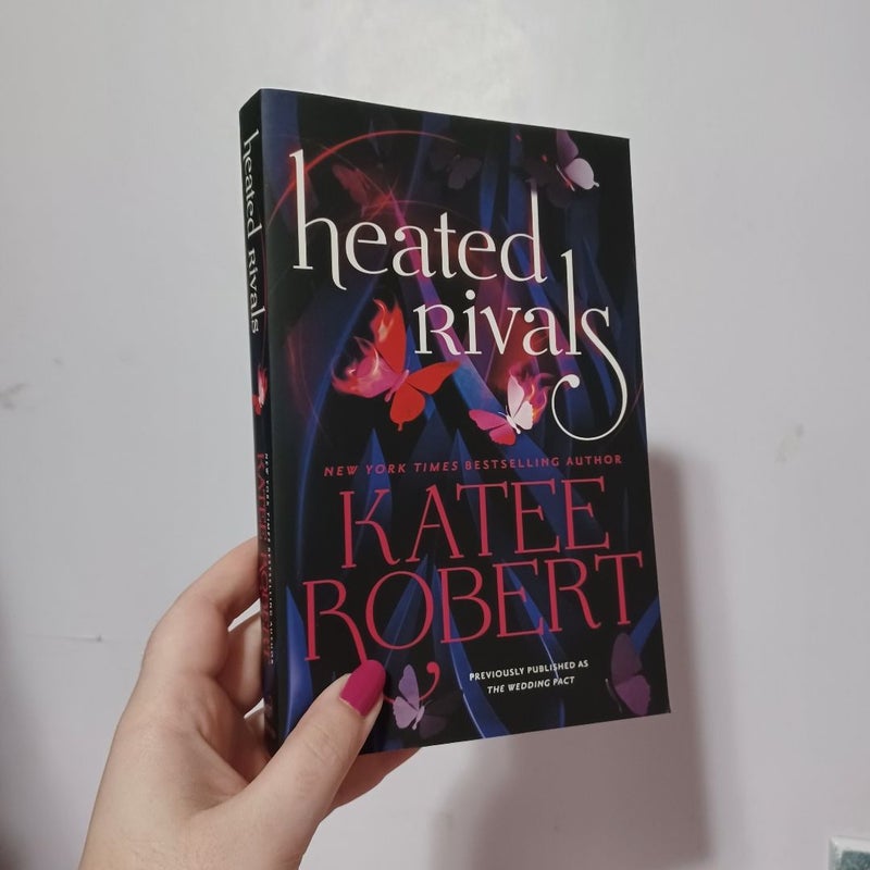 Heated Rivals (previously Published As the Wedding Pact)