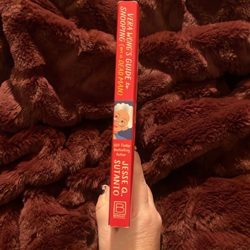 Vera Wong's Guide to Snooping (on a Dead Man)