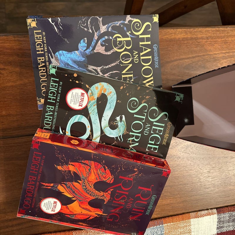 The Shadow and Bone Trilogy Boxed Set