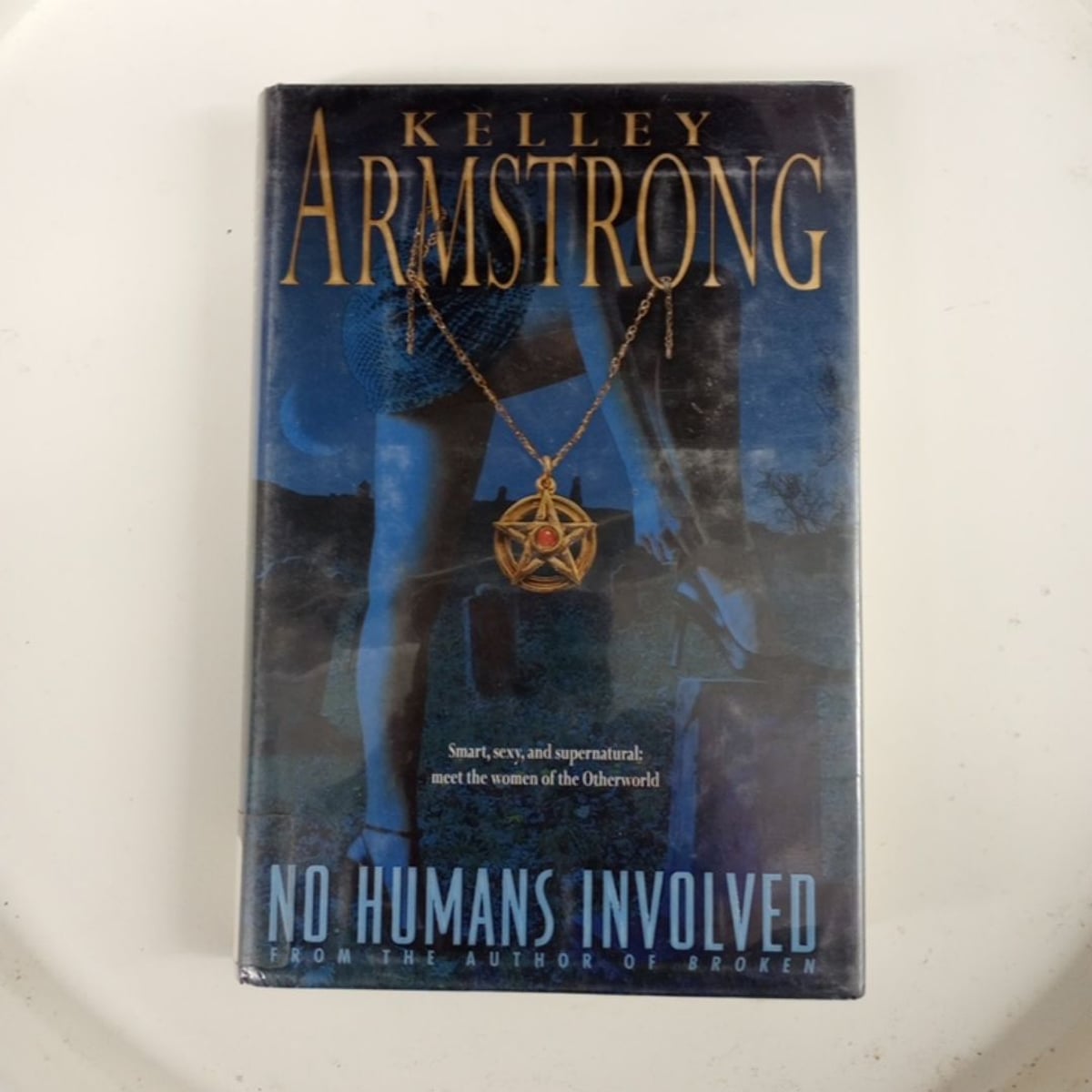 No Humans Involved by Kelley Armstrong, Hardcover | Pangobooks