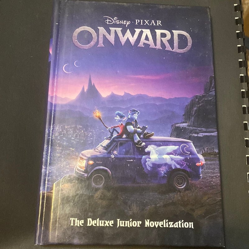 Onward: the Deluxe Junior Novelization (Disney/Pixar Onward)