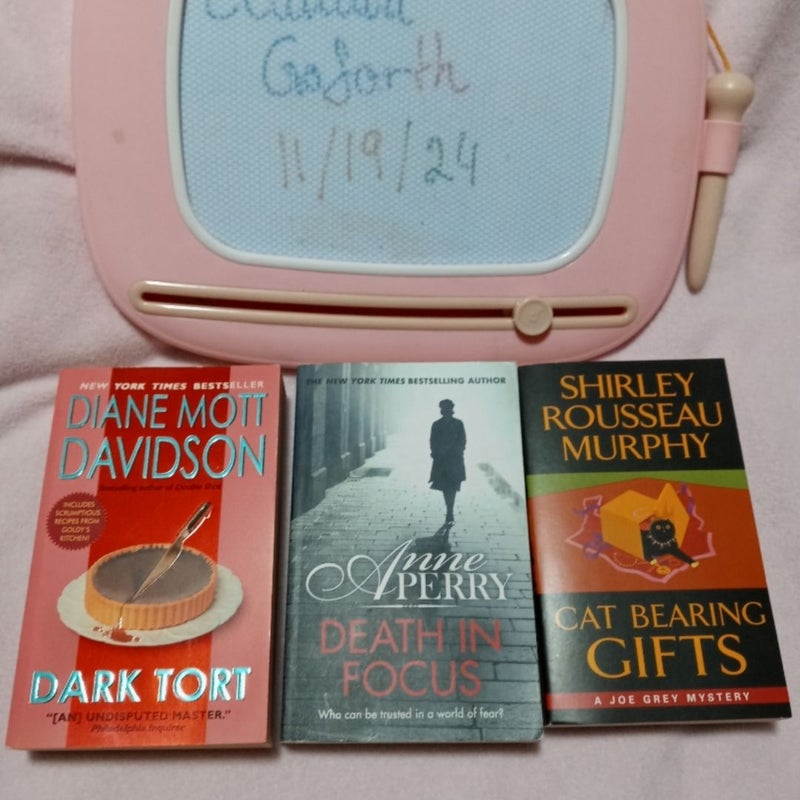 Mystery books lot