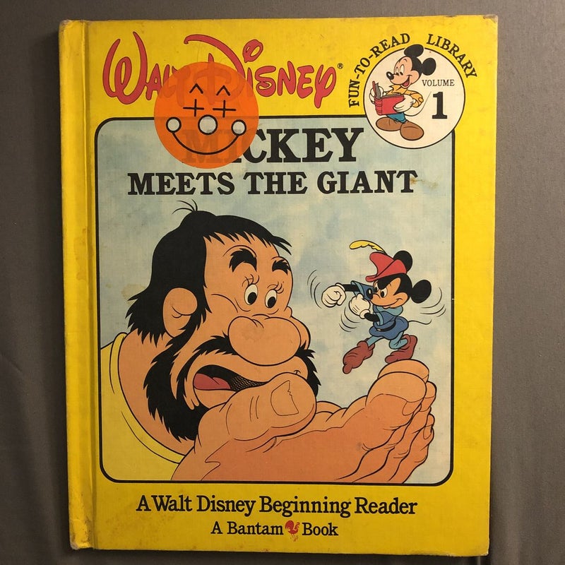 Walt Disney Mickey meets the giant Walt Disney Mickey meets the giant