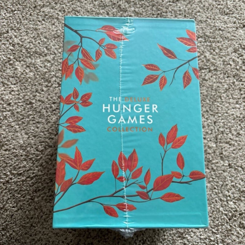 Waterstones The Deluxe Hunger Games Collection - special edition box set