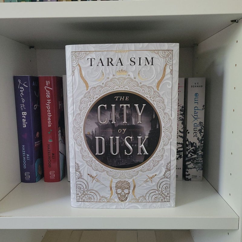 City of Dusk - Fairyloot Exclusive *Signed*