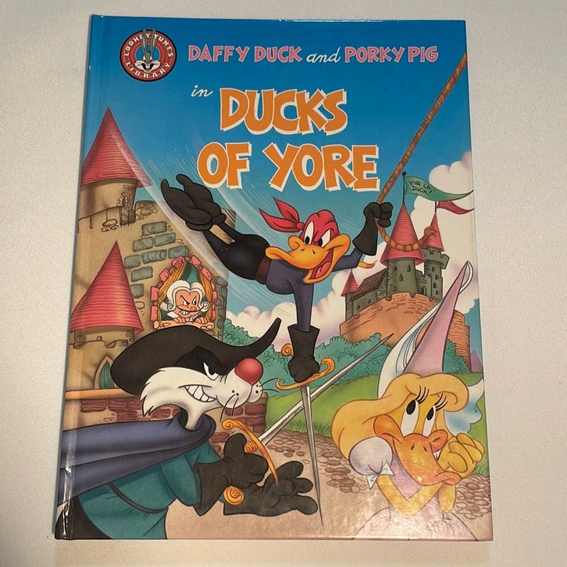 Daffy Duck and Porky Pig in Ducks of Yore 