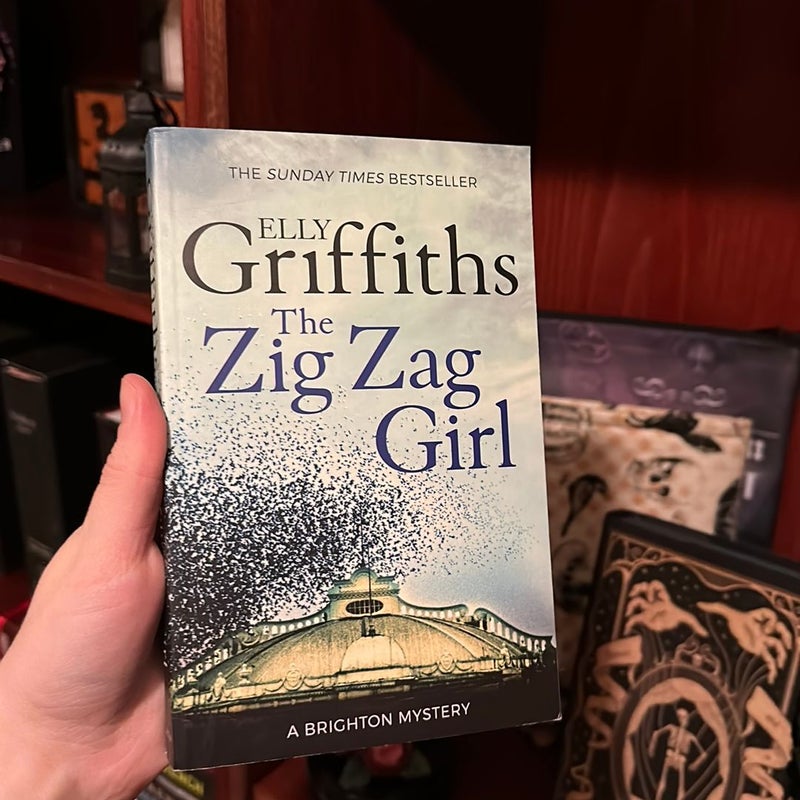 The Zig Zag Girl *UK EDITION*