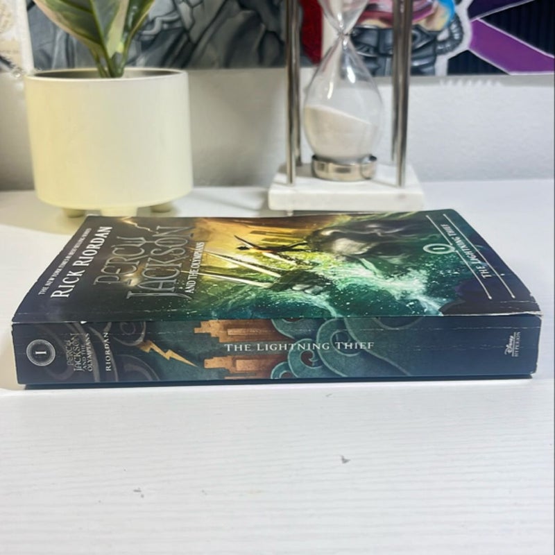 Percy Jackson and the Olympians, Book One the Lightning Thief (Percy Jackson and the Olympians, Book One)