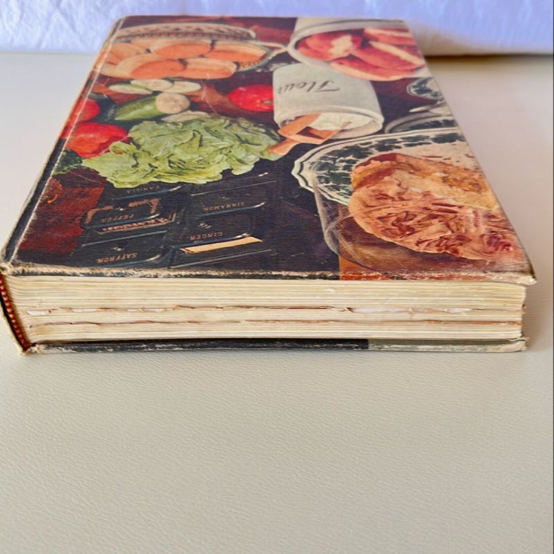 Vintage 50s Betty Crocker Picture Cookbook revised and enlarged 2nd edition