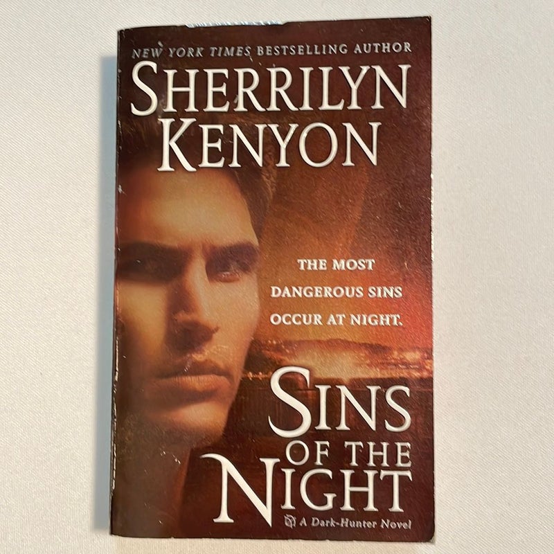 Sins of the Night ( Dark Hunter Novel )