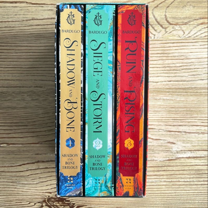 The Shadow and Bone Trilogy Boxed Set