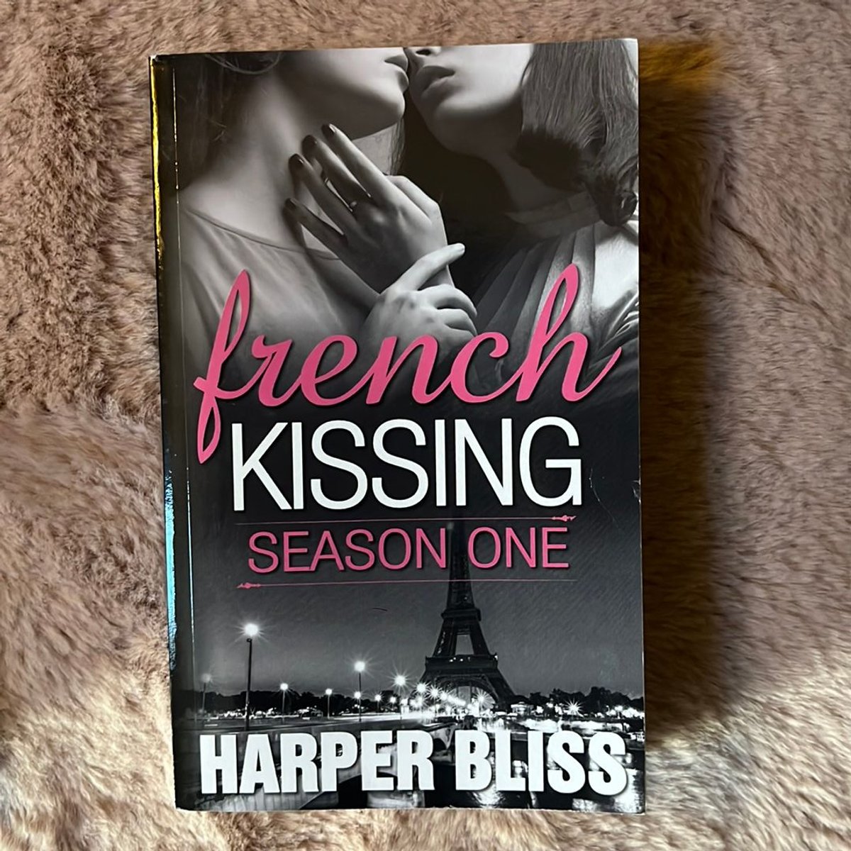 French Kissing by Harper Bliss, Paperback Pangobooks
