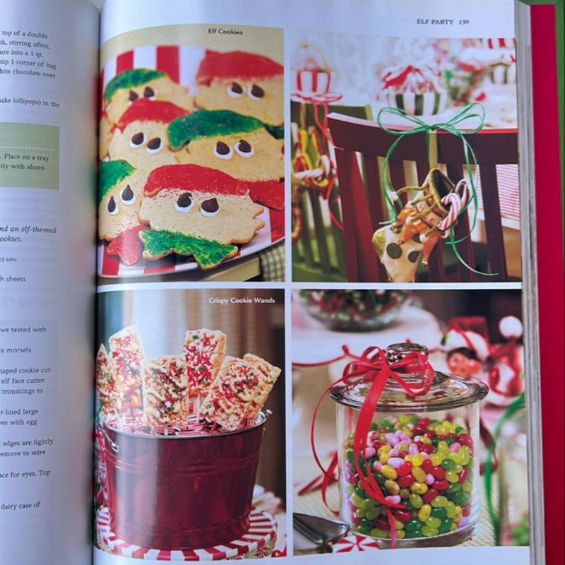 Southern living Christmas cookbook 2011 (special edition presented by Dillards)￼