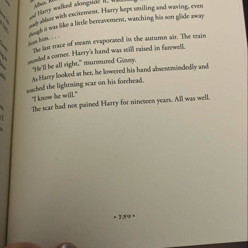 Harry Potter and the Deathly Hallows - FIRST EDITION