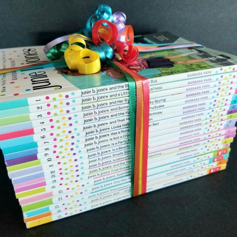 ALMOST COMPLETE SET OF 20 JUNIE B. JONES BOOKS BARBARA PARK #1-14 ARE BRAND NEW!