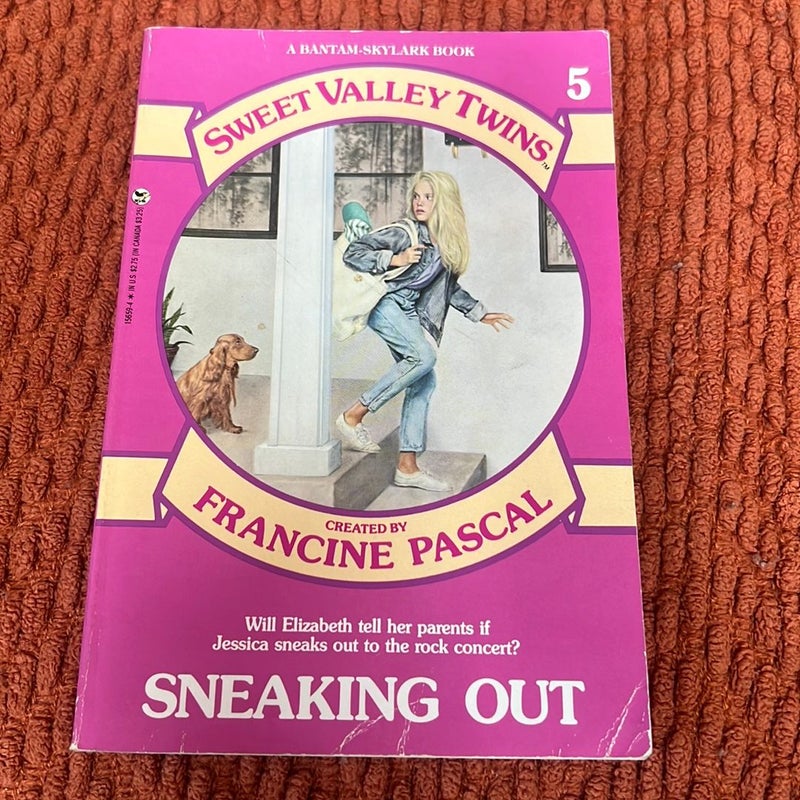 Sweet Valley Twins #5: Sneaking Out