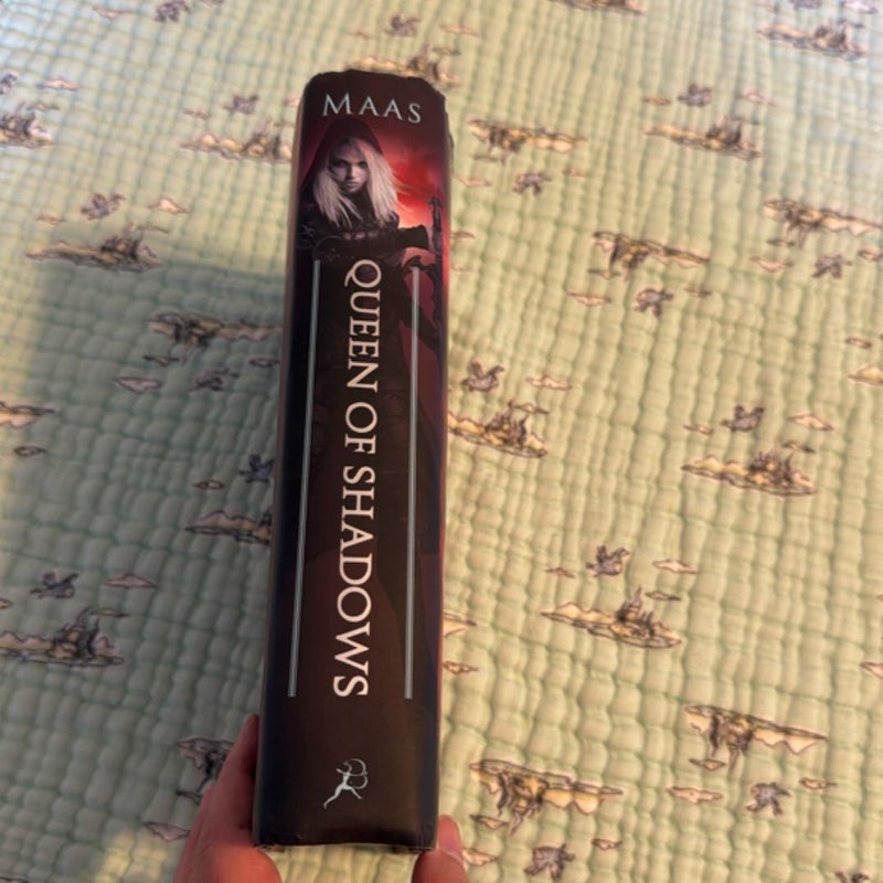 Queen of Shadows OOP cover 