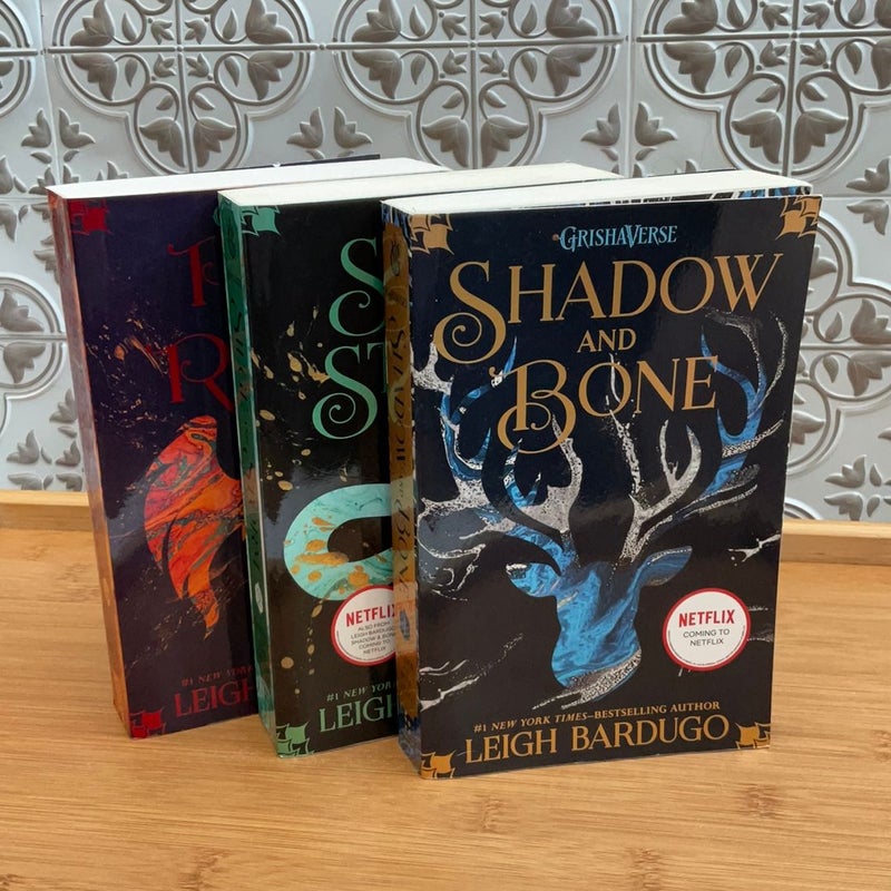 Shadow and Bone Trilogy (Books 1-3)