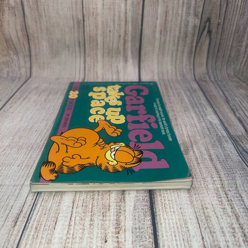 Garfield takes up space HIS 20th BOOK By Jim Davis, 1991-Paperback