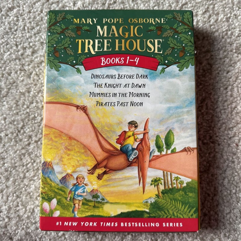 Magic Tree House the Graphic Novels Boxed Set 1-4 : Dinosaurs