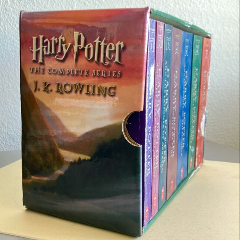 Harry Potter Paperback Boxset #1-7