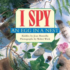 I Spy an Egg in a Nest (Scholastic Reader, Level 1)